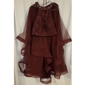 Scalloped Lace Top with Horsehair Skirt